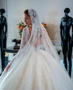 Customized Luxury Pearl Sparkling Princess Wedding Dresses Lace Bridal Dress Square Collar Long Sleeve Vestidos De Novia