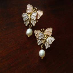 Vintage Baroque Embossed Enamel Flower Brooches Stud Earring Set Pearl Brooch Women Clothing Party Accessories Gift