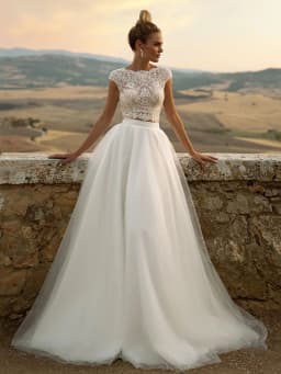 LORIE Vintage Lace Wedding Dresses A Line Cap Sleeve 2 Pieces Bridal Gowns Top Lace Country Wedding Dress Robe de mariée