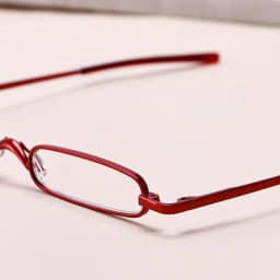 Portable Pen Holder Style Reading Glasses, Ultra-Light Metal, Anti-Blue Light, High-End Glasses for the Elderly.