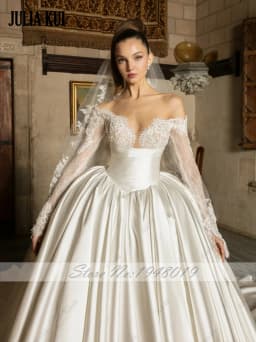 Julia Kui Custom Made Luxury Satin Puffy Wedding Dresses Off Shoulder Full Sleeves Sweetheart Lace Pleats Ball Gown Bride Gowns