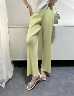 Summer New Casual Pants Simple Loose Comfortable Stretch Pleated Straight Nine Pants Women's Lightweight Fabric 90/95 Cm