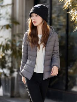 Women's Short Lightweight Hooded Down Jacket 2026 Autumn Winter High qulaity Waist-Cinched puffer coat Warm Solid color DJ729