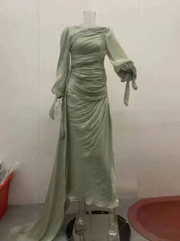 LGRQ 2026 New Spring And Autumn Round Neck Pleated Fold Floor Length Party Dress Lantern Sleeves High Waist Vestido