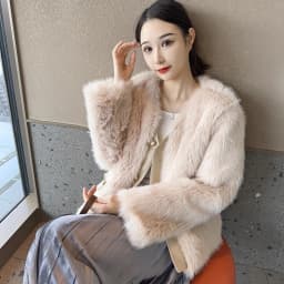 New High-end Small fragrant fur Coat For women 2026 Autumn/Winter New Imitating Fox fur Fashion Young style Short Loose Fur Top