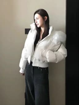 Lady Navy Blue Cropped Hooded Puffer Jacket With Faux Fur Collar Zip‑up Loose Short Cotton Padded Coat Winter Warm Outerwear
