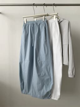 Lightweight Patchwork Curved-leg Cargo Pant Women, Relaxed Fit, Slimming, High-waisted, Wide-leg, Cuffed