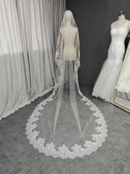 Customized Wedding Veil with Chantilly Eyelash Lace, 2m/2.5m/3m Mantilla Veil, Ivory Bridal Veil with Hidden Comb, Veil NV9145