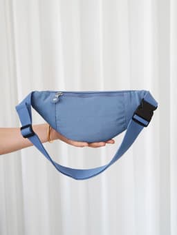 Casual Unisex Lightweight Nylon Waist Bag Versatile Multi-Purpose Leisure Crossbody Bag for Daily Use Soft Foldable Waterproof