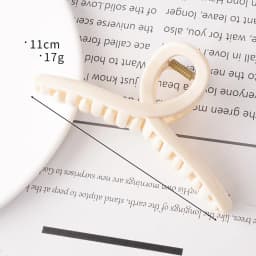 Women's Y2K Wavy High Glossy Amber Brown Large Lightweight Plastic Hair Clip Elegant and Minimalistic
