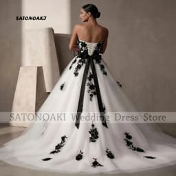 Customized Elegant Strapless Black Lace Wedding Dress for Bride A-Line Simple Corset Back Bride Gown with Bow Vestidos De Novia