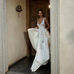 Eightree Boho Beach A-Line Wedding Dresses V-Neck Sleeveless Backless Long Wedding Gown Women Satin Bridal Prom Dress Customized