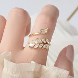 Huitan Aesthetic Flower Adjustable Finger Ring Female Brilliant Zirconia Jewelry for Engagement Ceremony Delicate Accessories