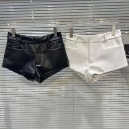 DEAT 2026 Spring New Items PU Leather Solid Color High Waist Shorts For Women Temperament Short Pants Female Fashion 11A02227