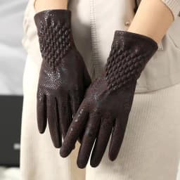 Snake Pattern Fashion Personality Winter Keep Warm Women's Gloves Touch Screen Windproof Light Waterproof Elasticity