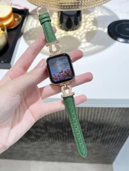 Diamond Leather strap for Apple Watch Band 44mm 45mm 38-42-40-41mm Luxury design Bracelet iwatch series 8 7 SE 6 5 4 Ultra 49mm