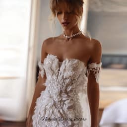 Customized Handmade Flowers and Sequined Bridal Gowns Charming Strapless Mermaid Wedding Dress Elegant Organza Robe de mariée