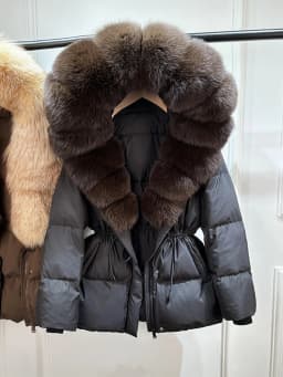 2026 New Winter Real Natural Fox Fur Collar Thick Wam Puffer Jacket Women Hooded Belt Slim White Duck Down Coat Waterproof Parka