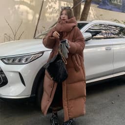 High-end Advanced Warm Extra Long Down Jacket Over The Knee 2026 New Winter Thickened Large Hooded Cotton Jacket for Women
