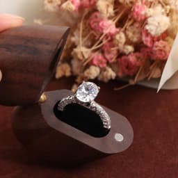 Elegant Heart Shaped Wooden Ring Box Single Slot Durable Jewelry Organizer Box Reusable Portable Proposal Ring Case Engagement