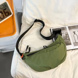 Casual Crossbody Bag Unisex Dumpling Shape Large Capacity Waterproof Nylon Leisure Shopping Bag for Men And Women
