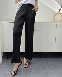 Summer New Casual Pants Simple Loose Comfortable Stretch Pleated Straight Nine Pants Women's Lightweight Fabric 90/95 Cm