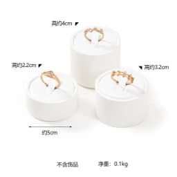 Luxurious Exhibitor Set Jewelry Display Stand White Leather Necklace Pendant Organizer Jewelry Window Counter Display Showcase