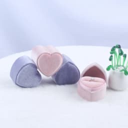 Heart Shaped Creative Velvet Ring Box Jewelry Packaging and Storage Box Diamond Ring Box for Propose Marriage and Wedding