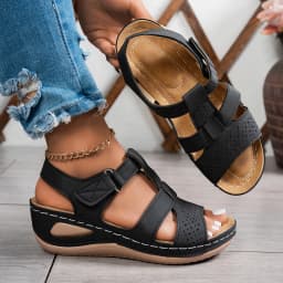 Thick-soled plus-size women's sandals 2026 new solid color cross-stitched wedge beach women's slippers