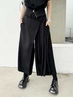 [EAM] High Elastic Waist Black Bandage Pleated Long Wide Leg Pants New Trousers Women Fashion Tide Spring Autumn 2026 1DH6554