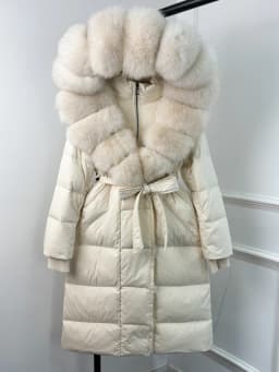 Lagabogy 2025 New Winter Warm White Duck Down Jacket Women Long Hooded Puffer Jacket Women Real Fox Fur Coat Female Warm Coat