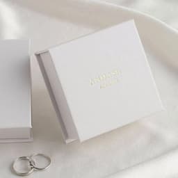 9*9*3.5cm Paper box custom logo necklace magnet box with sponge personalized logo jewelry package bulk flip cardboard box