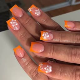 24Pcs French Short Square White Reusable False Nail Tips with Rhinestone Star Chain Nude Pink Acrylic Lovely Nails Fashion Set