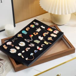 Wall-Mounted Clear Acrylic Badge Display Case Dustproof Pin Medal Storage Box for Collectibles Brooches Commemorative Badges