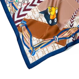 CH Luxurious Iconic Vibrant Pattern Scarf Versatile Styling Gift Box Set For Women Fashion Accessory Premium Holiday Gift