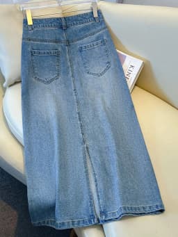 Korean Design Sensation Rhinestone Denim Mid-Length A-Line Skirt Women's Spring 2026 Slimming Skirts Fashionable Jeans Skirts