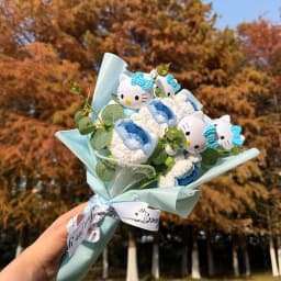 Sanrio Artificial Rose Bouquets and Hello Kitty Preserved Rose Bouquets Are Perfect for Home and Wedding Decorations