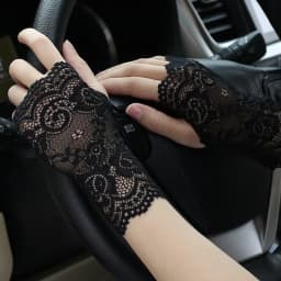 Women's Lace Sunscreen Outdoor Half Finger Driving Gloves Summer Thin Elastic Breathable Bridal Fashion Touch Screen Fingerless