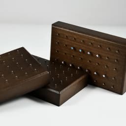 Solid Wood Labret Dermal Anchor Body Piercing Jewelry Top Display Seller Cases Display Tool with Screw Thread