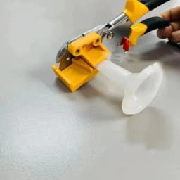 Universal Gun Nozzle Rubber Nozzle Scissors Special Pliers Gluing Tool for Glass & Structural Adhesive Use