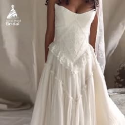 Aurora Customized Elegant Chiffon Pleated Wedding Dress Strapless Lace Bridal Gowns Women Sweep Train Modern Bride Dresses