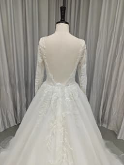SL-9387 Customized Suli Romantic V-NECK Bride Wedding Dress 2025 Lace Appliques Beading Bohemian Lace-up Bridal Gown