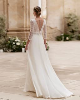 Customized New Unique Wedding Dresses Jumpsuit Bridal Gowns Pants Suite Lace Bride Dresses 3/4 Sleeves Wedding Gowns V Neckline