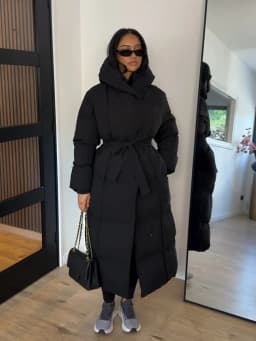 Elegant Long Belted Waist Tie Hooded Puffer Coat Quilted Thick Maxi 2026 Winter Daily Travel Outdoor Outerwear Casual Overcoat