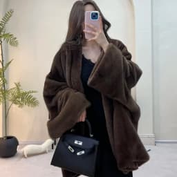Lautaro Winter Luxury Elegant Thick Warm Soft Brown Bat Sleeved Faux Mink Fur Coat Women with V Neck Stylish Chic Fluffy Jacket