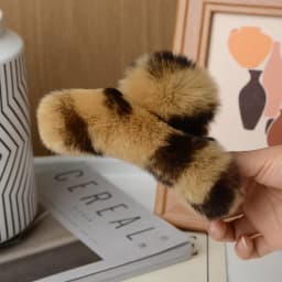 Natural Rex Rabbit Fur Big Crab Hair Clip for Girls Rabbit Hair Claw Clips Cute Ponytail Women's Barrettes Fluffy Hair Crab