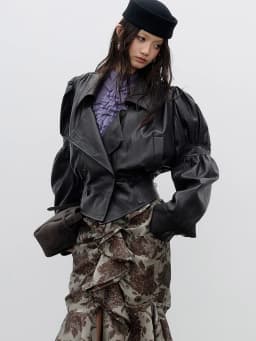[EAM] Vintage PU Leather Cropped Jacket New Lapel Long Puff Bubble Sleeve Women Coat Fashion Tide Spring Autumn 2026 1DJ9713