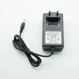 Adapter DC 8.4V 12.6V 2A 16.8V 2A 21V 1A Power Supply Charger EU Plug 5.5mm * 2.5mm(2.1mm) 100-240V 18650 Li-ion Battery