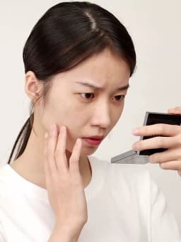 LAIKOU Serum Japan Sakura Essence Moisturizing Hyaluronic Acid Pure 24K Gold Brightening Vitamin C Face Serum Care Skin