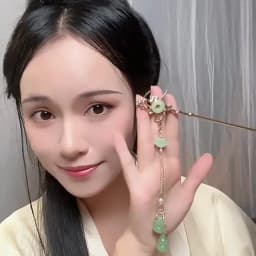 Womens Crystal Hair Clasp Flowers Shape Design Y2K Silver Step Shake Hanfu Hair Stick with Tassel Headwear Hairpins Jewelry
